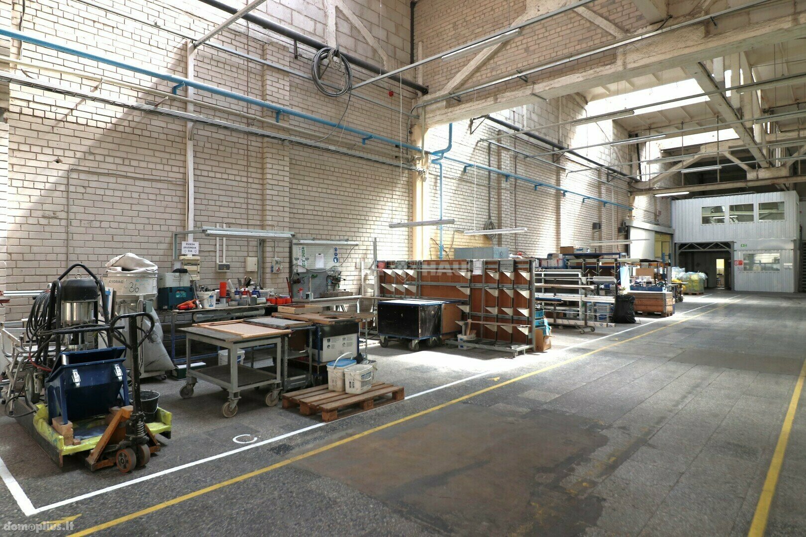 Parduodamos Gamybos ir sandėliavimo patalpos Panevėžyje, Centre, Pramonės g.