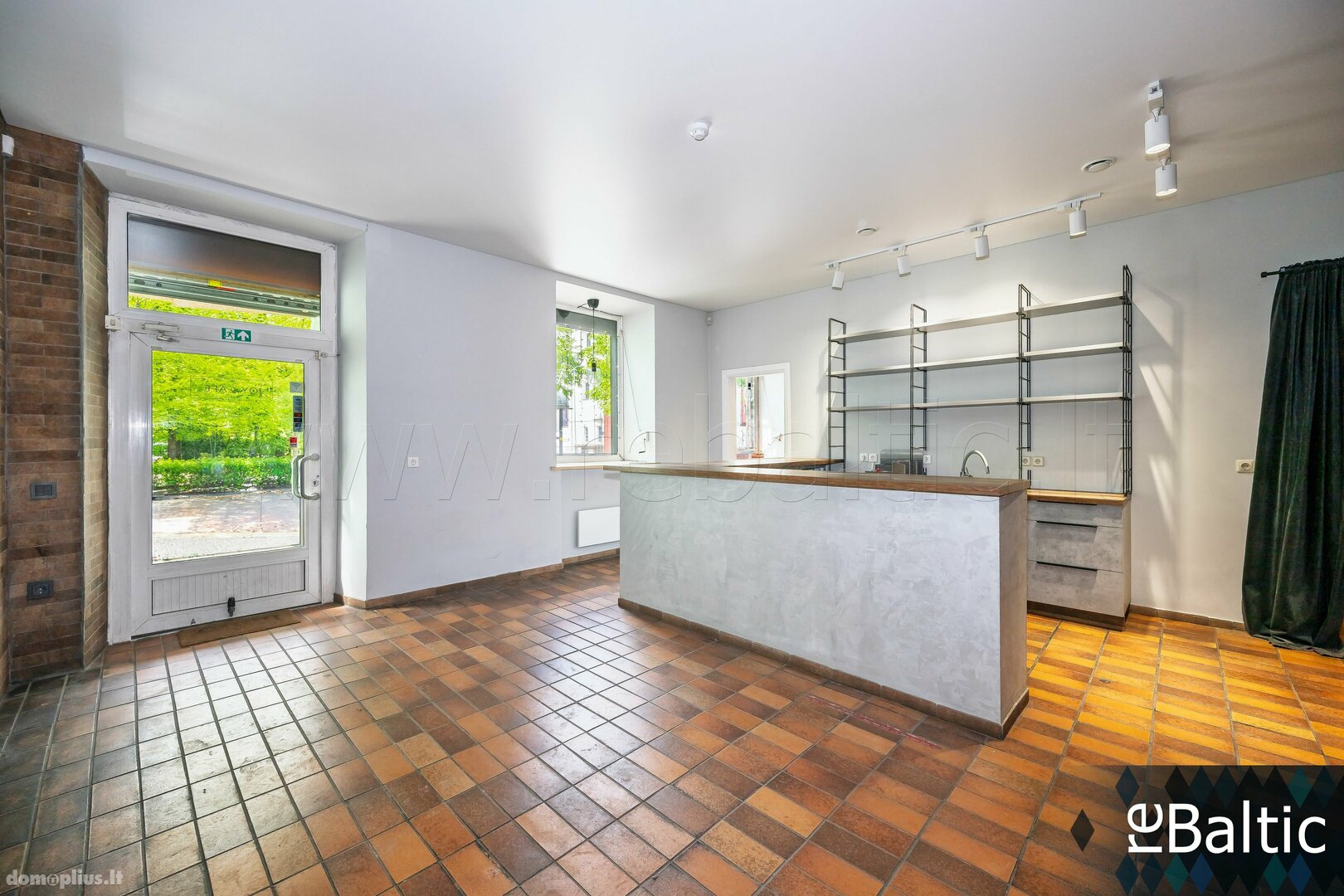 Commercial/service Premises for rent Vilniuje, Naujamiestyje, Vasario 16-osios g.
