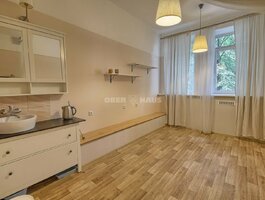 Parduodamos Prekybos ir paslaugų patalpos Vilniuje, Senamiestyje, Jogailos g.