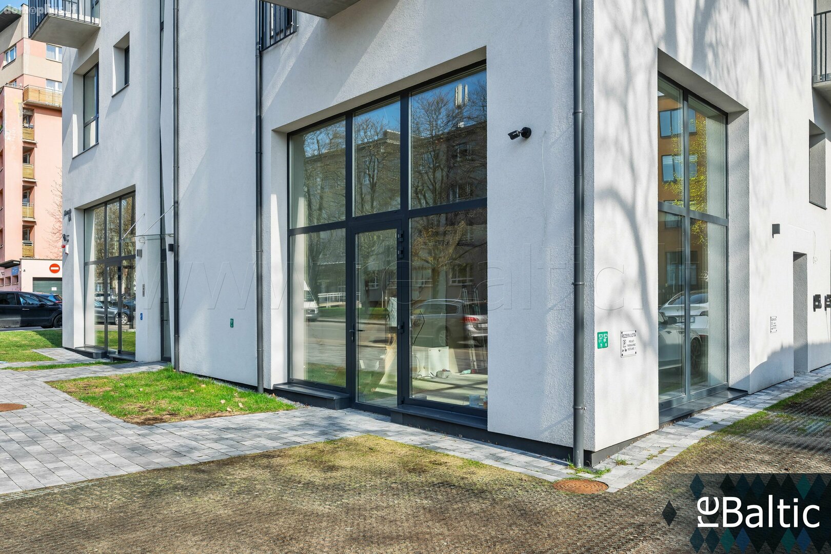 For sale Commercial/service premises Vilniuje, Naujamiestyje, S. Konarskio g.