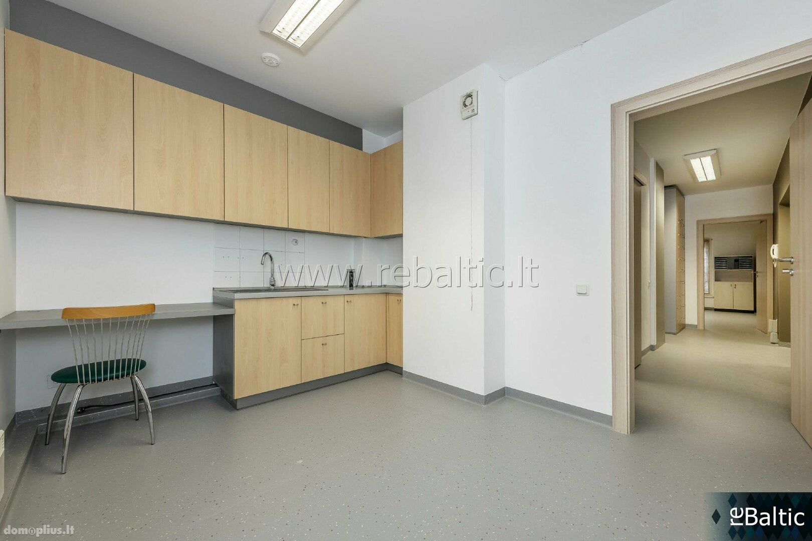 For sale Commercial/service premises Vilniuje, Naujamiestyje, S. Konarskio g.