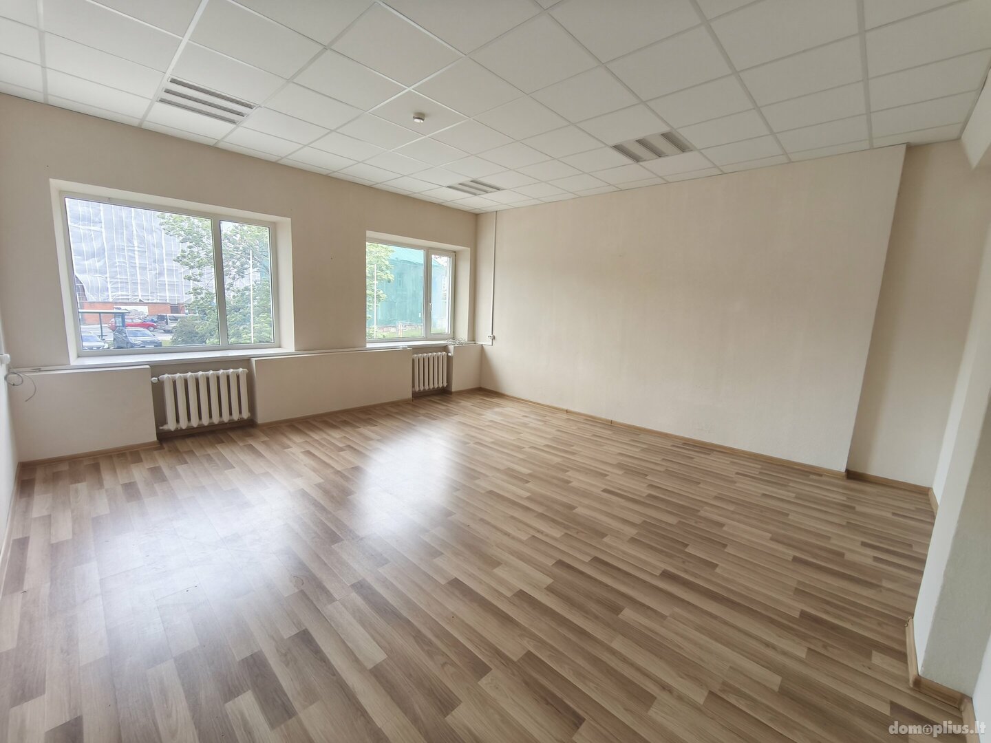 Для бюро / Tуризм / Торговое/сервисное Помещения в аренду Klaipėdoje, Centre, Naujoji Uosto g.