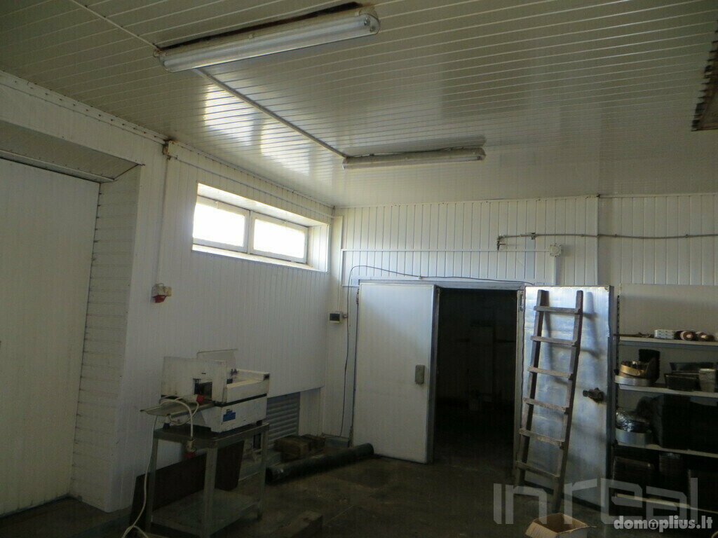 Parduodamos Gamybos ir sandėliavimo / Sandėliavimo patalpos Utenos rajono sav., Vaikutėnuose, Tvenkinių g.