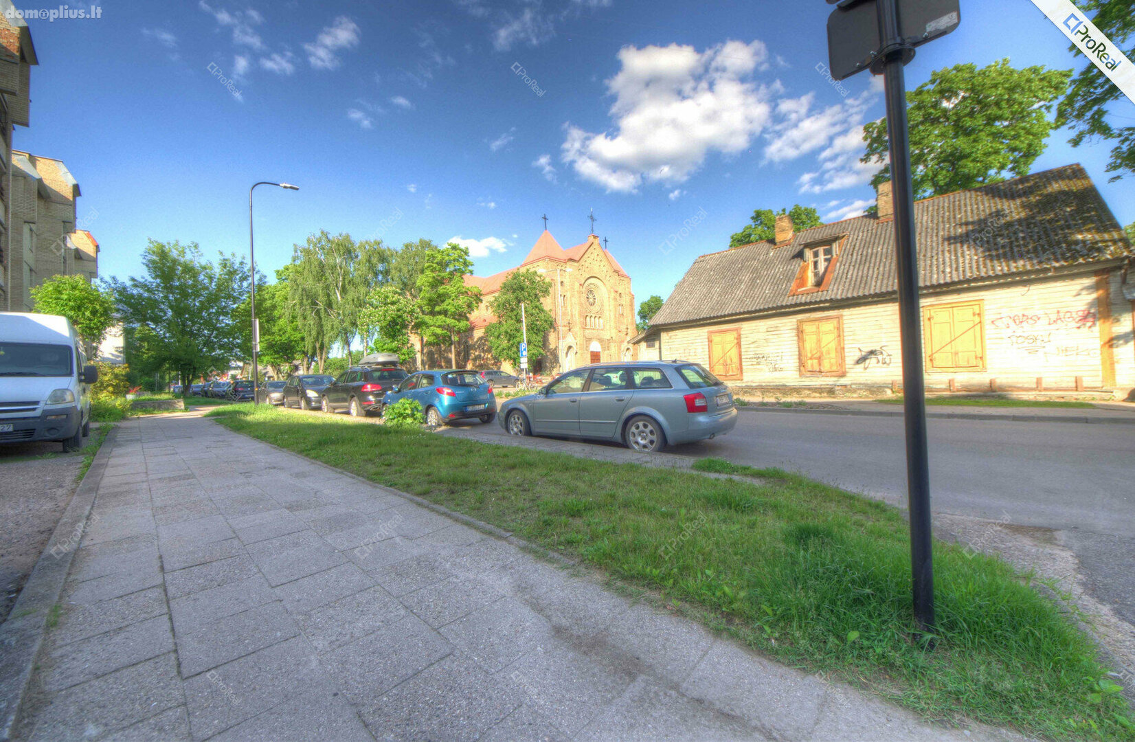 Parduodamos Prekybos ir paslaugų patalpos Vilniuje, Žvėryne, Sėlių g.