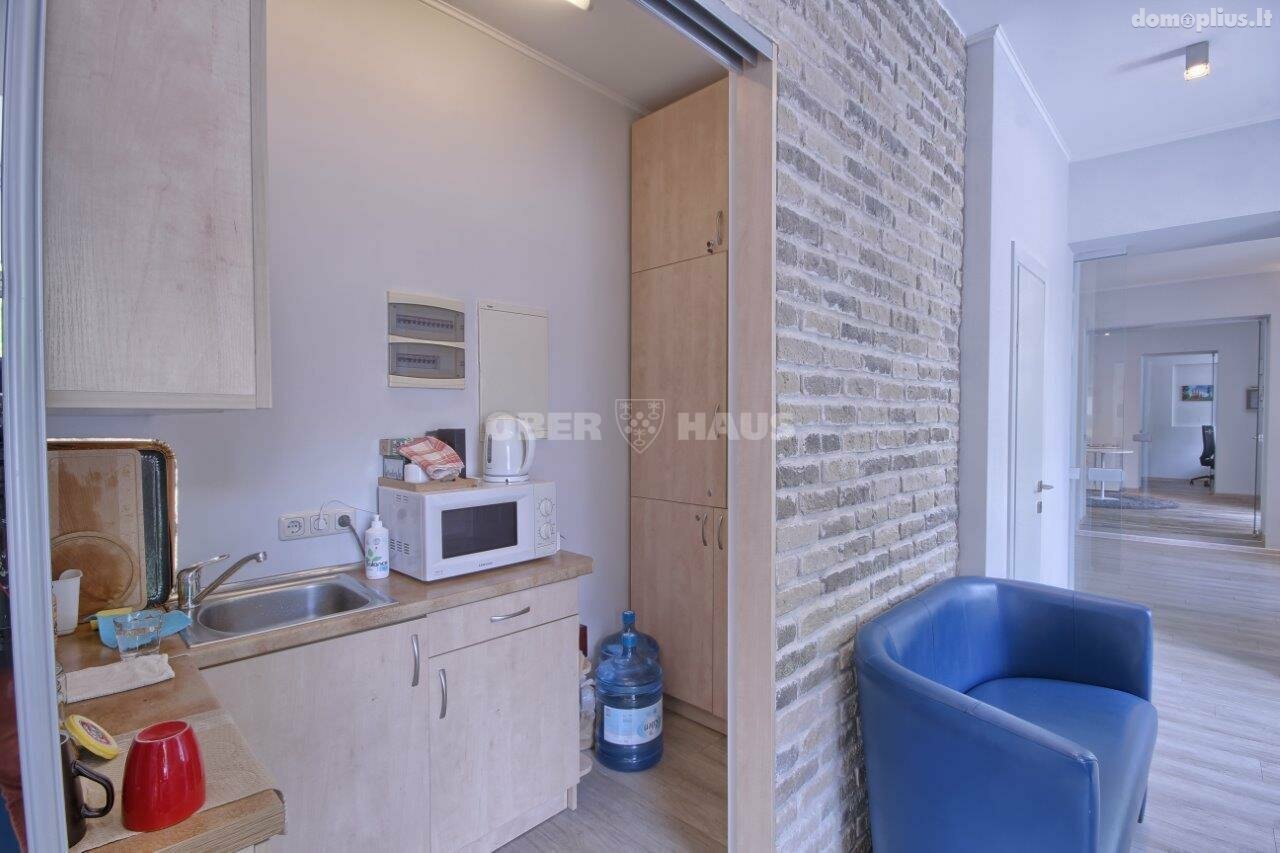 For sale Office premises Vilniuje, Senamiestyje, Karmelitų g.