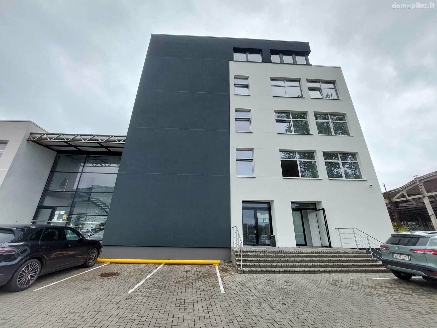 Office / Other Premises for rent Vilniuje, Žirmūnuose, Pulko g.
