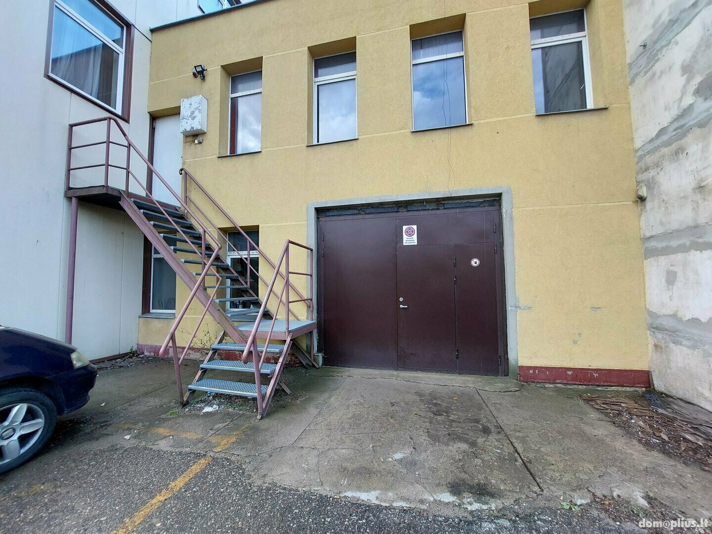 Office / Commercial/service / Manufacture and storage Premises for rent Vilniuje, Žirmūnuose, Pulko g.