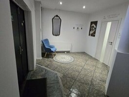 Для бюро / Производственнoe и складскoe / Складскoe Помещения в аренду Vilniuje, Karoliniškėse, Rolando Jankausko g.