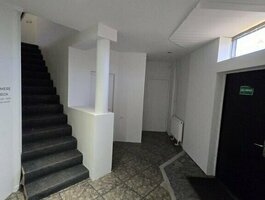 Для бюро / Производственнoe и складскoe / Складскoe Помещения в аренду Vilniuje, Karoliniškėse, Rolando Jankausko g.