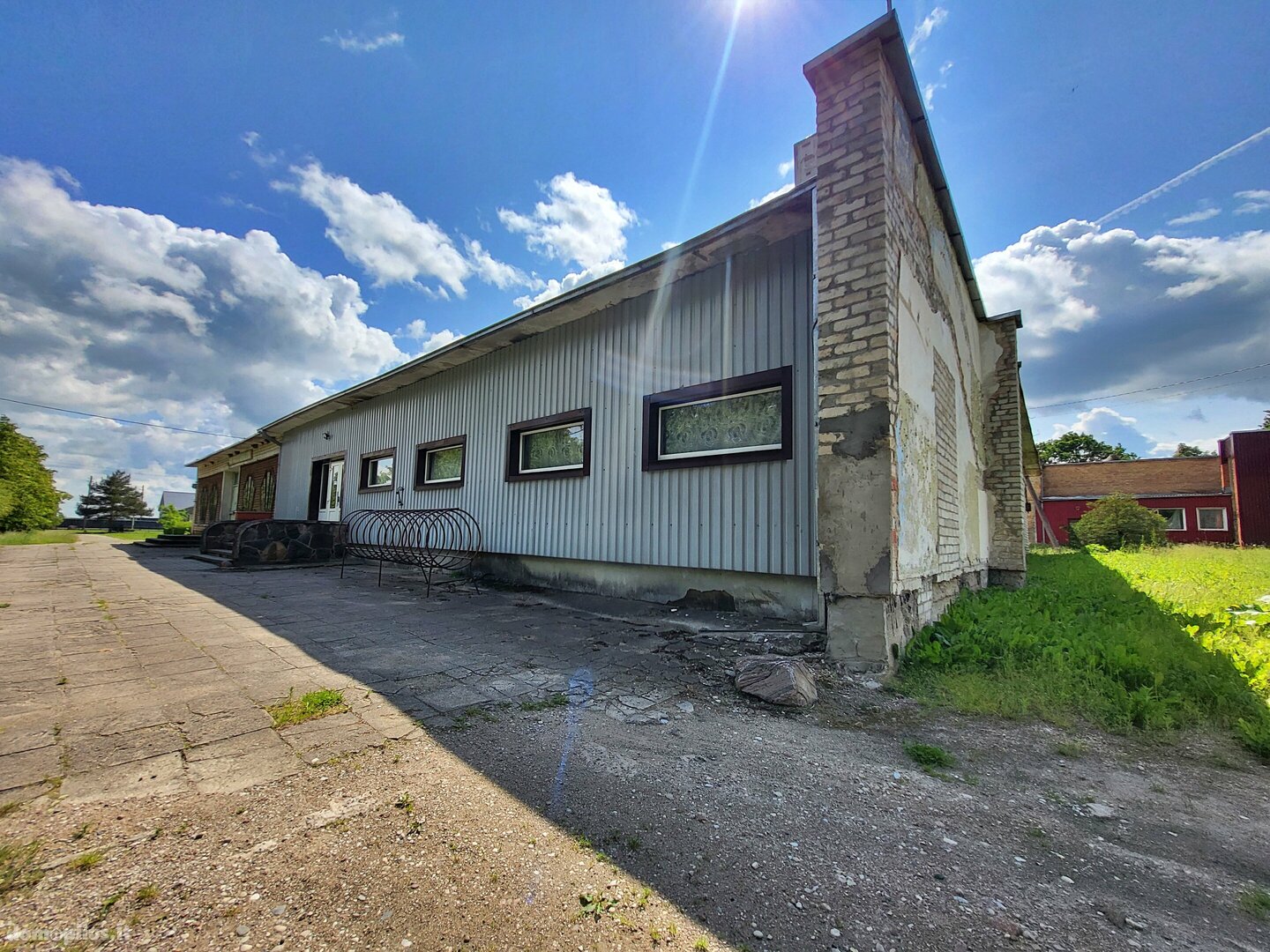 Parduodamos Maitinimo / Prekybos ir paslaugų / Gamybos ir sandėliavimo patalpos Radviliškio rajono sav., Vėriškiuose, Ropokalnio g.