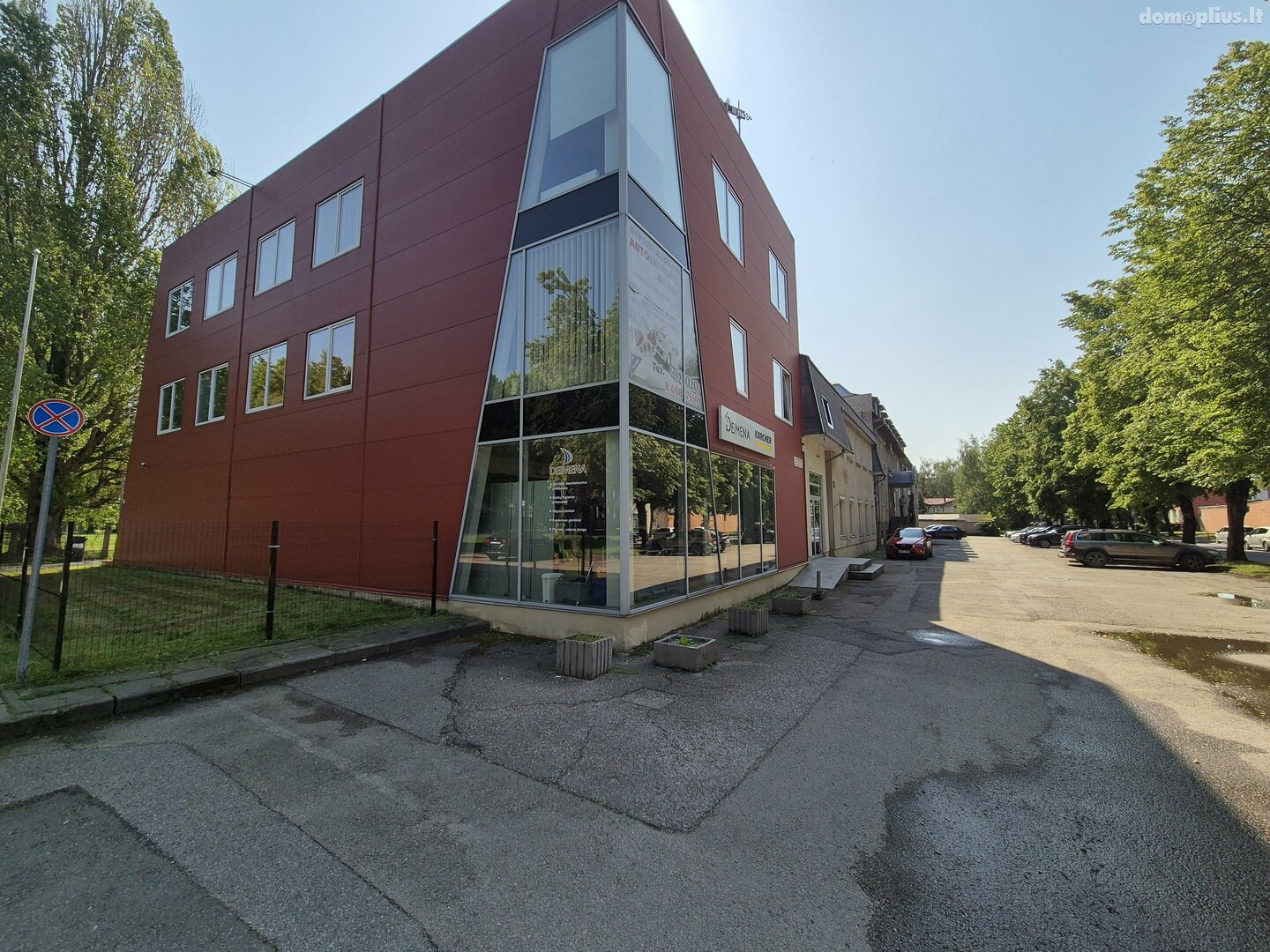 Biuro / Maitinimo / Prekybos ir paslaugų Patalpų nuoma Klaipėdoje, Vėtrungėje, Birutės g.