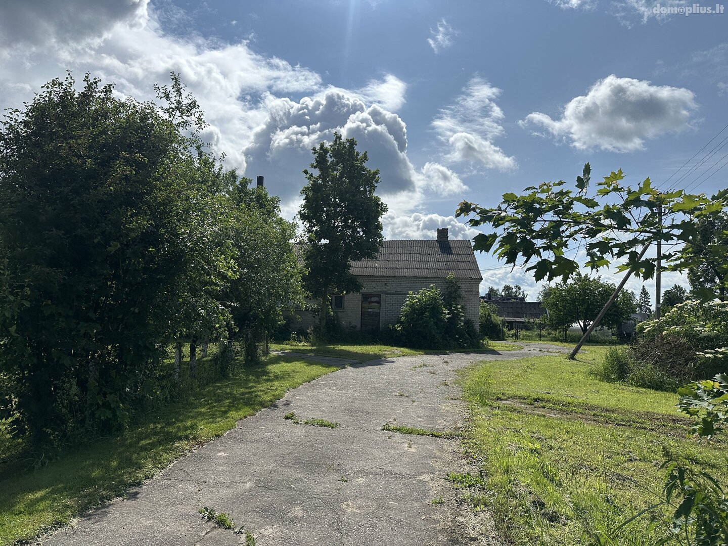 Parduodamos Prekybos ir paslaugų patalpos Šiaulių rajono sav., Meškuičiuose, Šiaulių g.