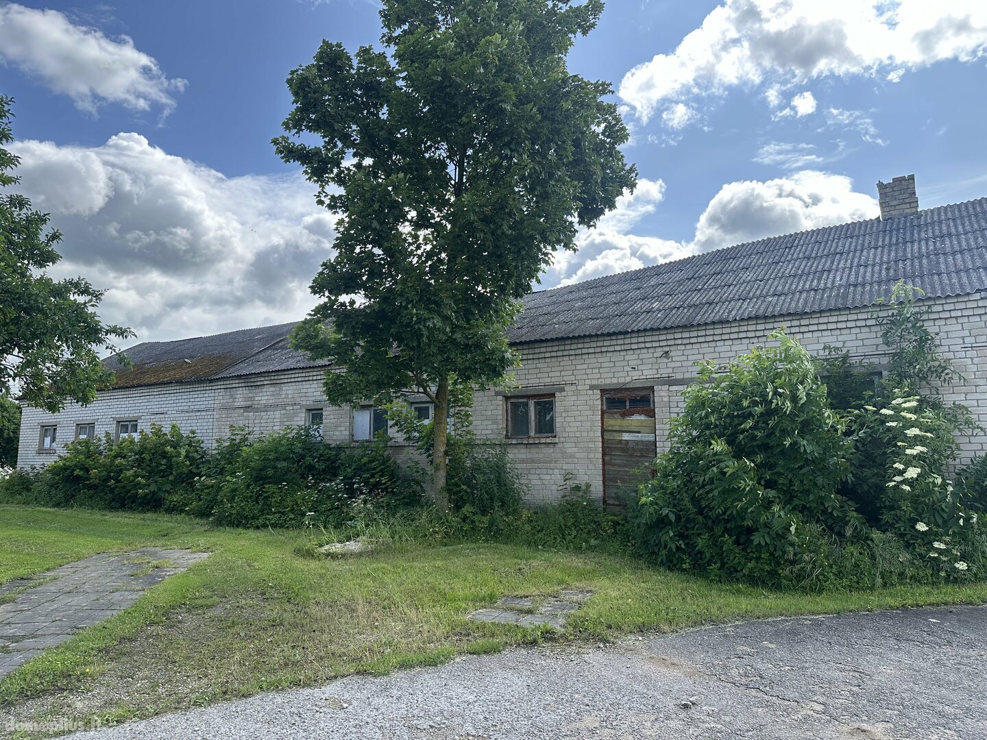 Parduodamos Prekybos ir paslaugų patalpos Šiaulių rajono sav., Meškuičiuose, Šiaulių g.