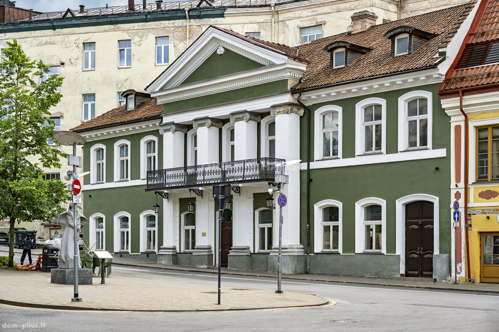 Parduodamos Prekybos ir paslaugų patalpos Vilniuje, Senamiestyje, Visų Šventųjų g.