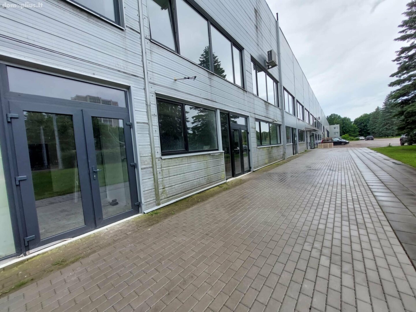 Office / Commercial/service / Manufacture and storage Premises for rent Vilniuje, Žirmūnuose, Žirmūnų g.
