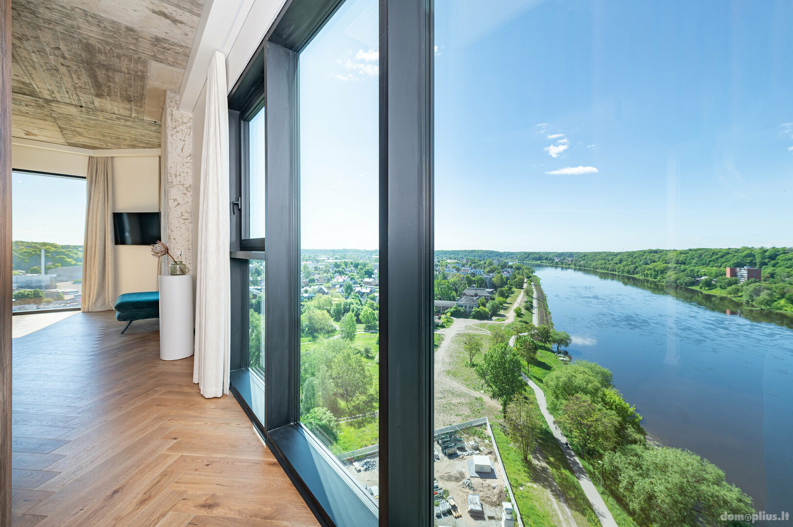 Panoramic View 1 BD Apartment by Hostlovers. Buto nuoma Kaune, Žemieji Šančiai, A. Juozapavičiaus pr.