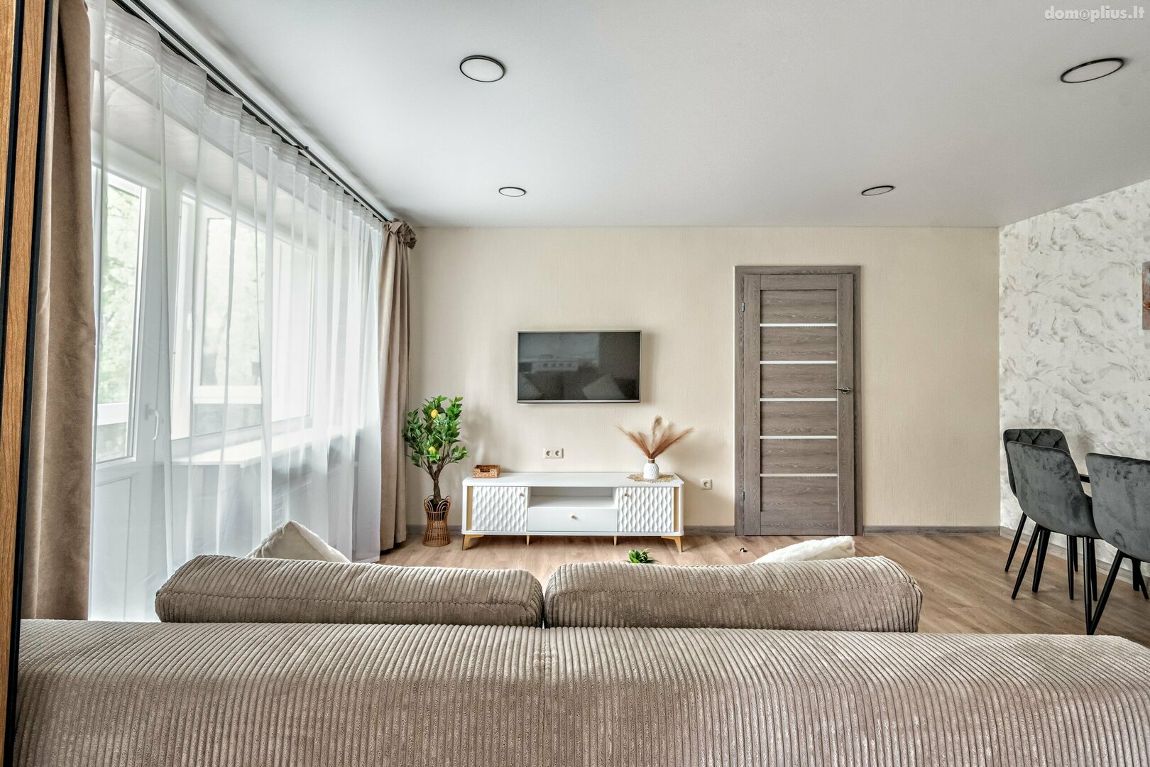 Šviesūs ir jaukūs apartamentai. Buto nuoma Klaipėdoje, Sportininkuose, Švyturio g.