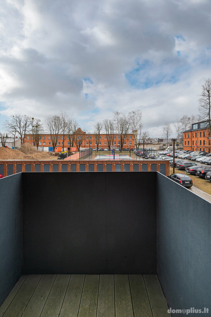 Shanti barracks ap by Polo apartments. Buto nuoma Kaune, Žemieji Šančiai, A. Juozapavičiaus pr.
