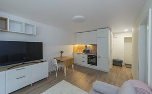 Proper apartment w balcony by Polo Apartments. Buto nuoma Kaune, Dainavoje, Draugystės g.
