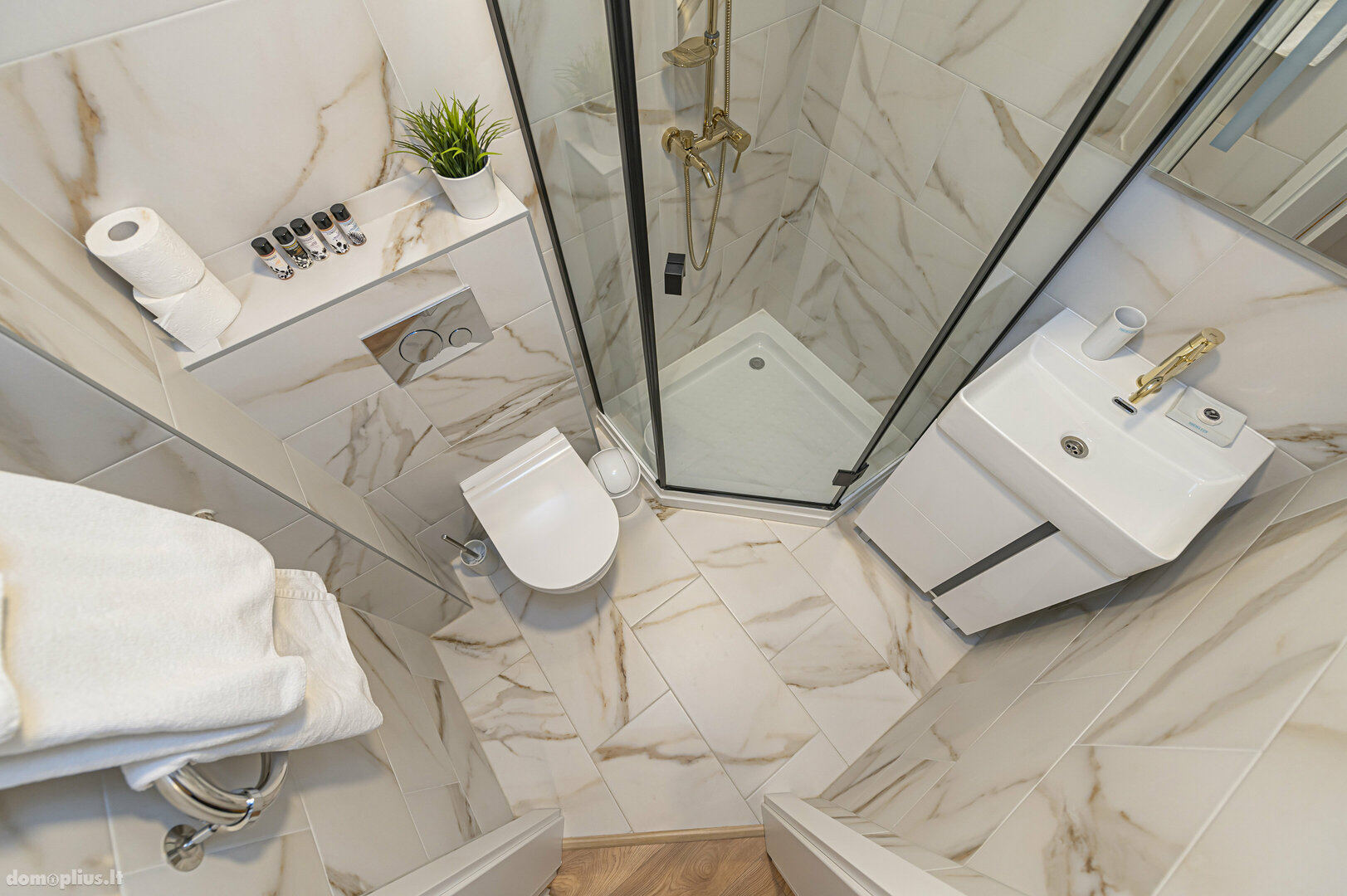 Luminious ap w balcony by PoloApartments. Buto nuoma Kaune, Dainavoje, Partizanų g.