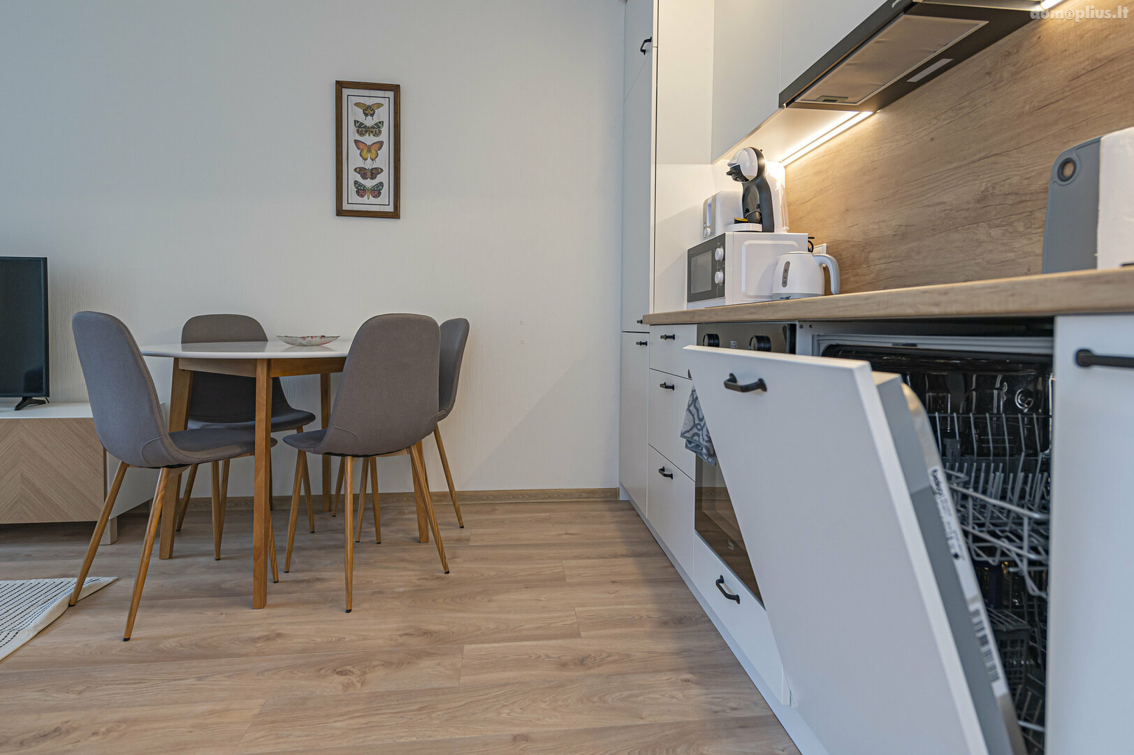 Luminious ap w balcony by PoloApartments. Buto nuoma Kaune, Dainavoje, Partizanų g.