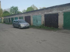 Garage Radviliškio rajono sav., Baisogaloje, Grinkiškio g.