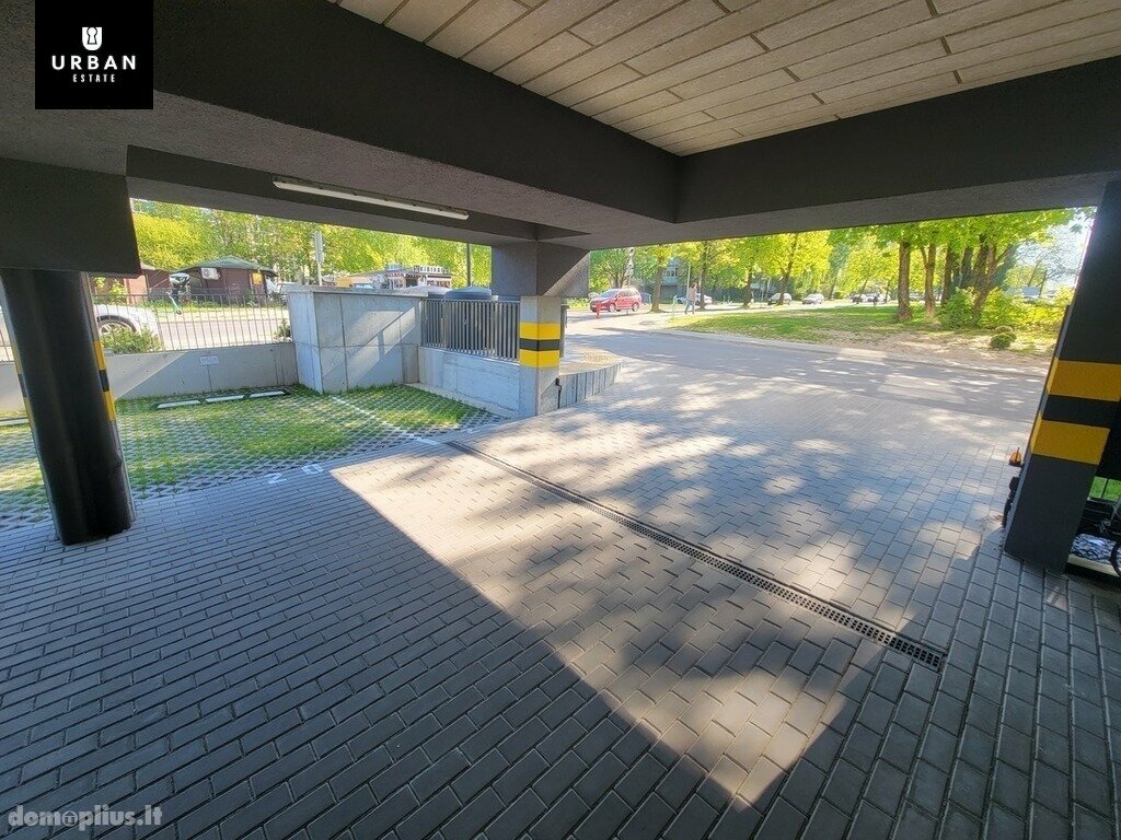 Parduodamas garažas Vilniuje, Naujamiestyje, Kapsų g.