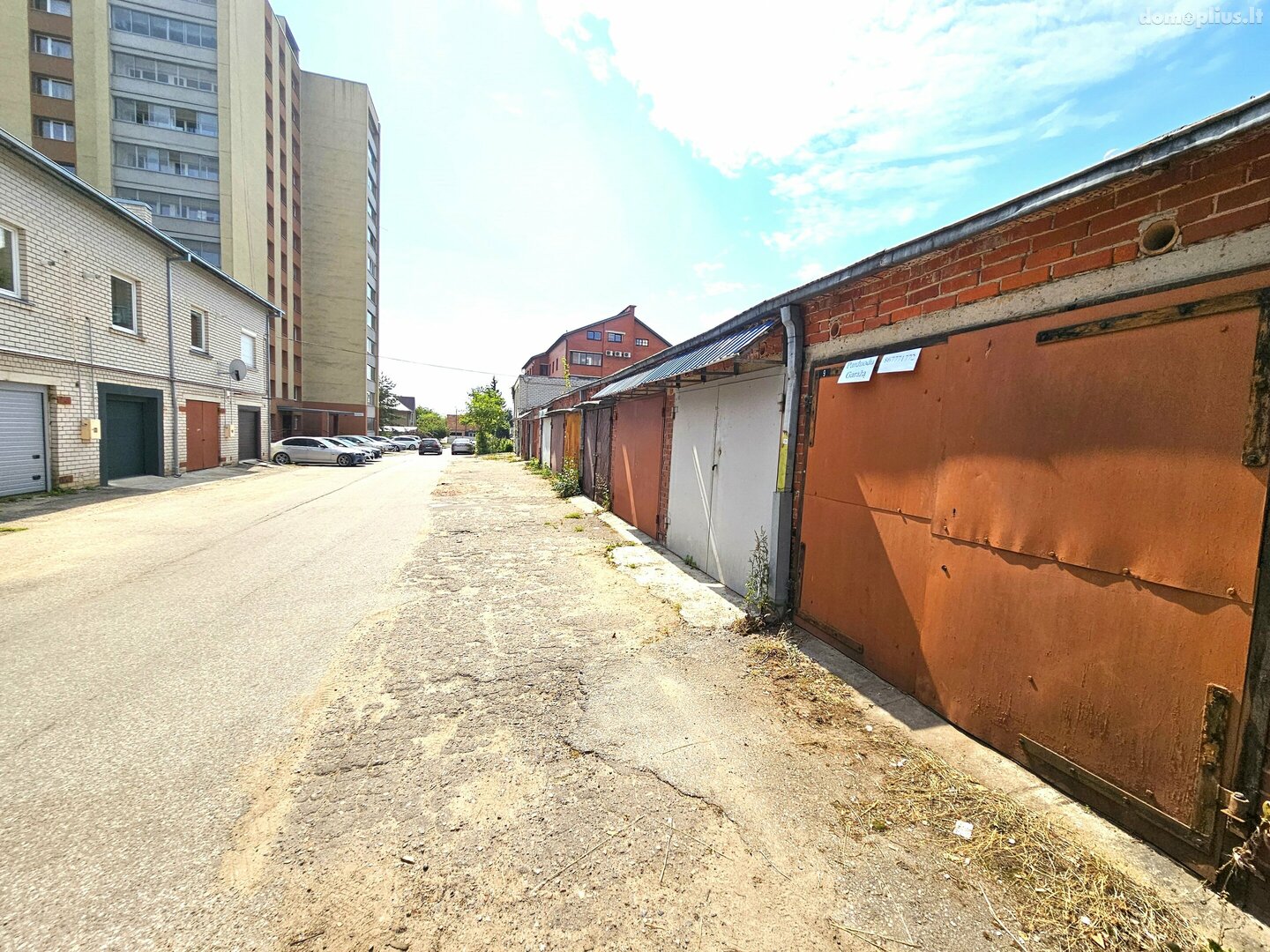 Гараж Kaune, Žaliakalnyje, Dujotiekio g.
