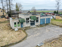 Гараж Pakruojo rajono sav., Dvariškiuose