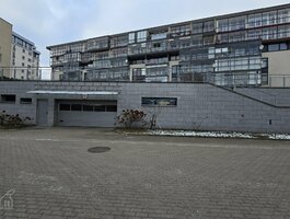 Garažas Vilniuje, Žirmūnuose, Raitininkų g.