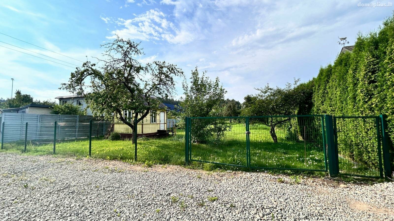 Parduodamas sklypas Vilniuje, Bajoruose, Skersinės Sodų 1-oji g.
