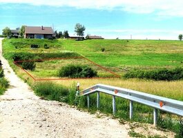 Sklypas Utenos rajono sav., Joneliškėse