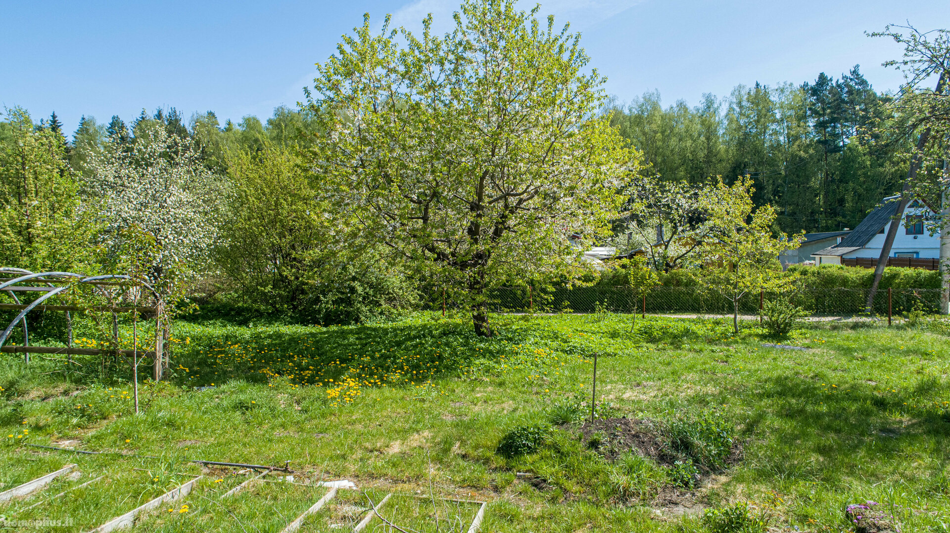 Parduodamas sklypas Vilniuje, Salininkuose, Kelmijos Sodų 42-oji g.