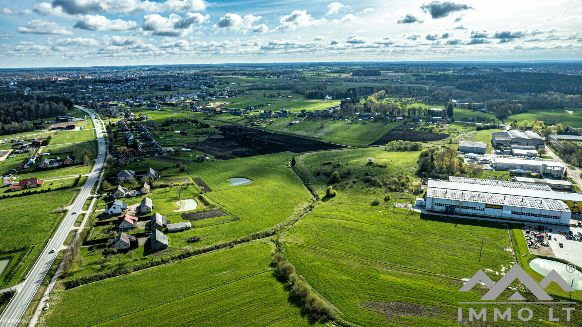 Land for sale Plungės rajono sav., Varkaliuose, Pušies g.