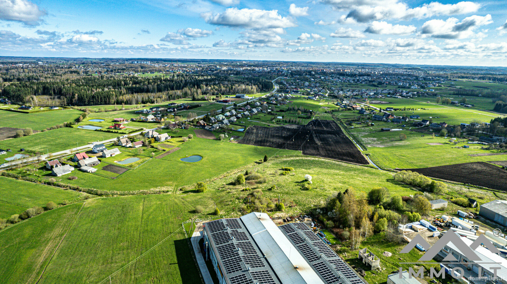 Land for sale Plungės rajono sav., Varkaliuose, Pušies g.