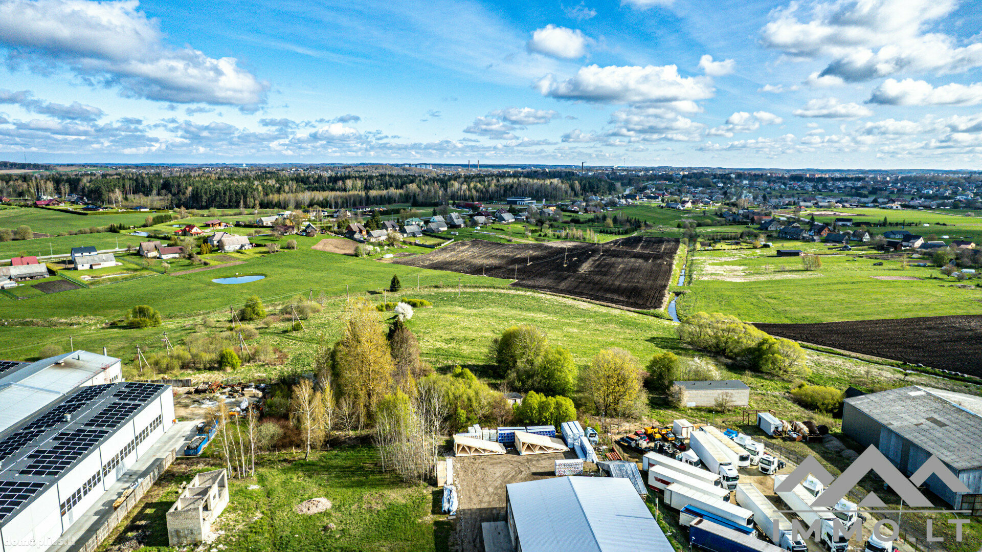 Land for sale Plungės rajono sav., Varkaliuose, Pušies g.