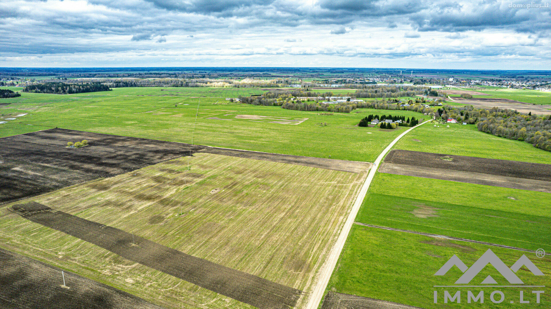 Parduodamas sklypas Skuodo rajono sav., Šerkšniuose, Sakalų g.
