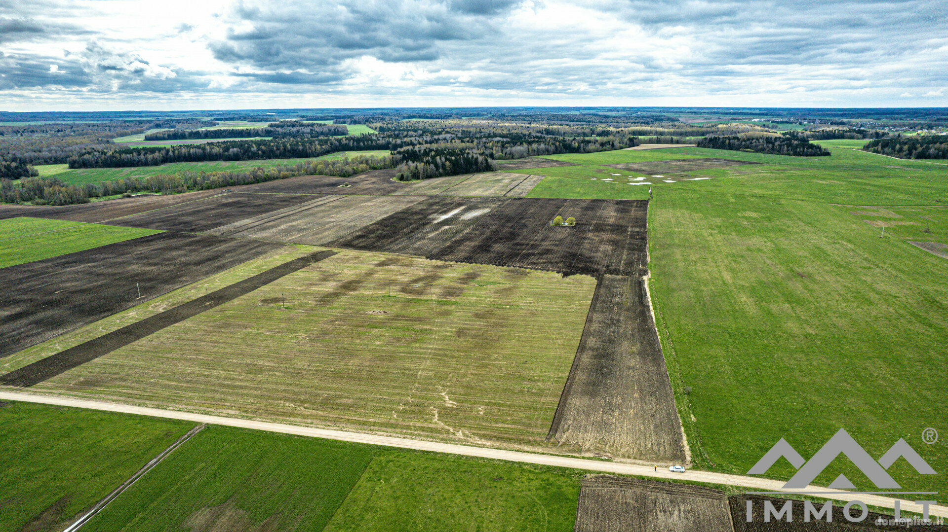 Parduodamas sklypas Skuodo rajono sav., Šerkšniuose, Sakalų g.