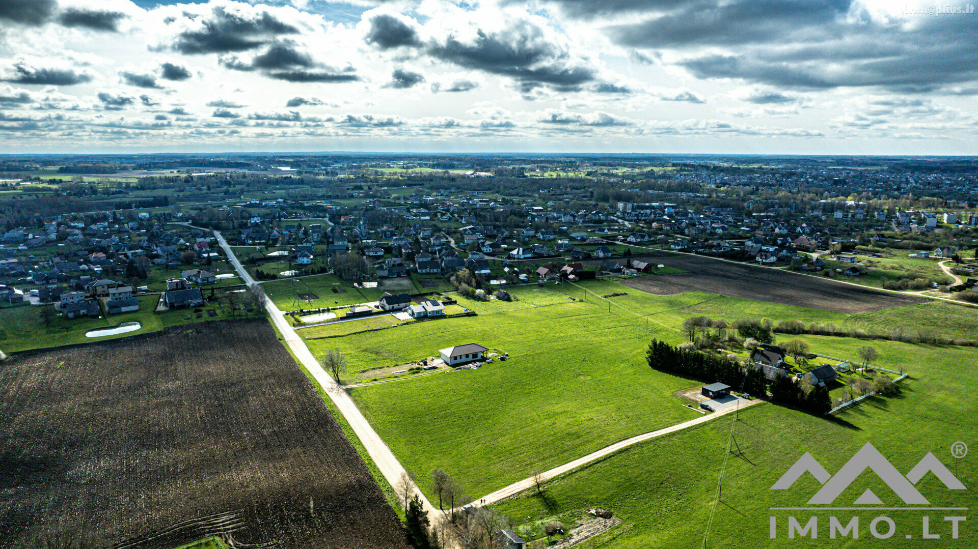 Parduodamas sklypas Plungės rajono sav., Babrunge, Laukų g.