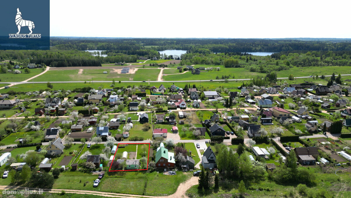 Участок Molėtų rajono sav., Molėtuose, Braškių g.