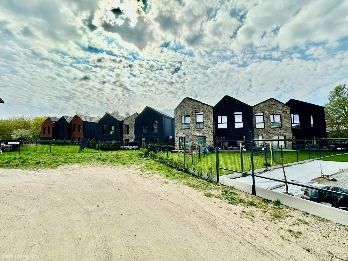 Parduodamas sklypas Vilniuje, Naujininkuose, Daugų g.
