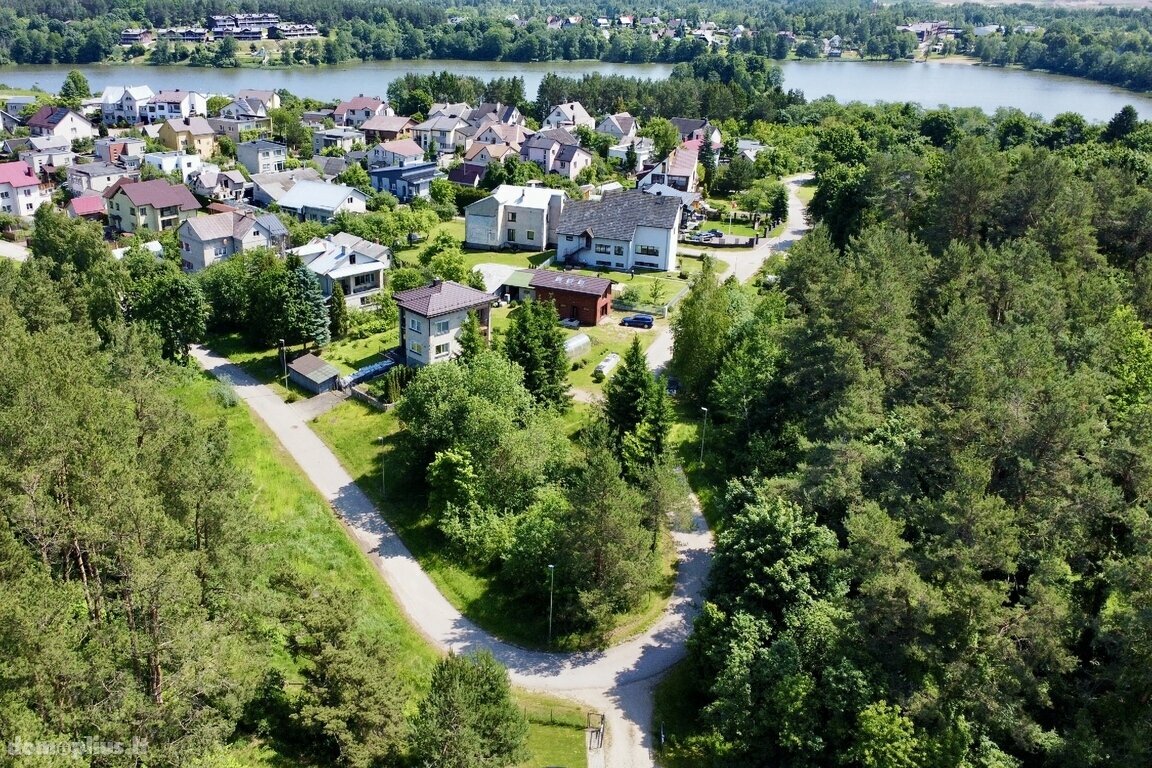 Участок Trakų rajono sav., Trakuose, S. Nėries g.