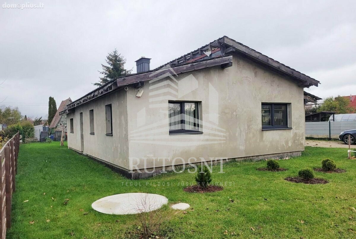 Parduodamas gyvenamasis namas Klaipėdos rajono sav., Dercekliuose