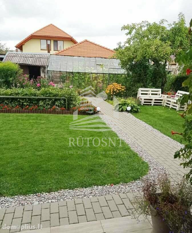 Parduodamas gyvenamasis namas Klaipėdoje, Mažojo kaimelio