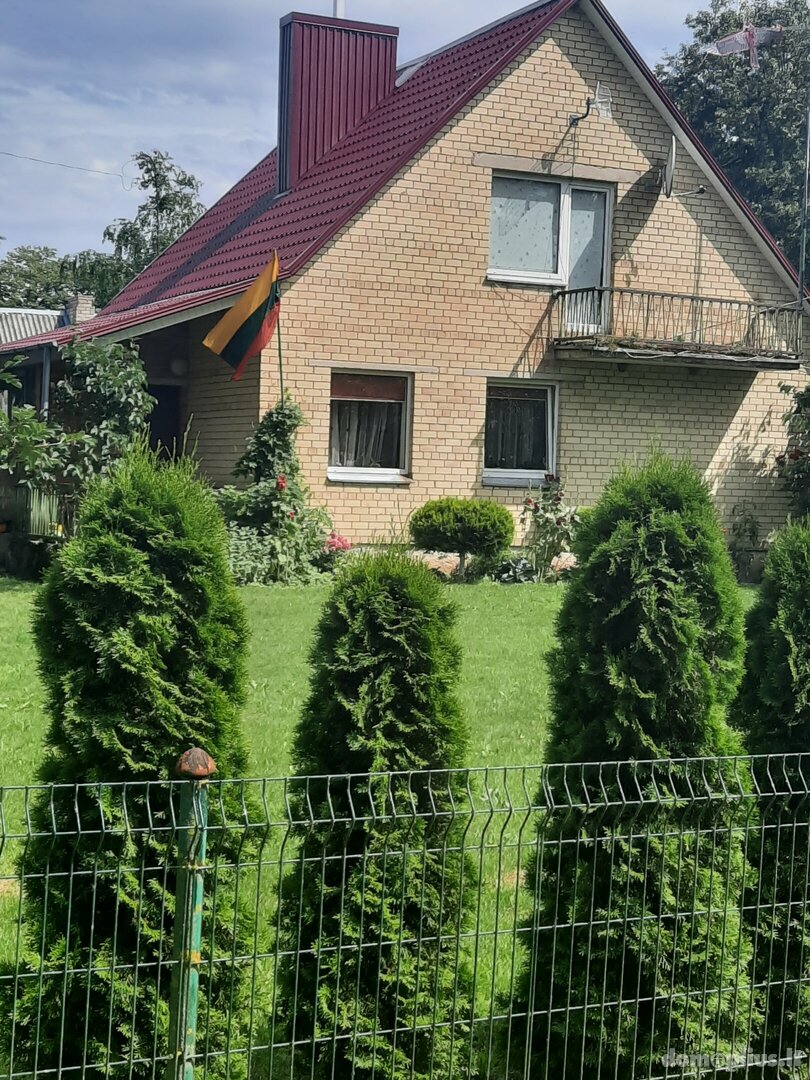 Parduodamas gyvenamasis namas Pasvalio rajono sav., Gulbinėnuose, Alyvų g.