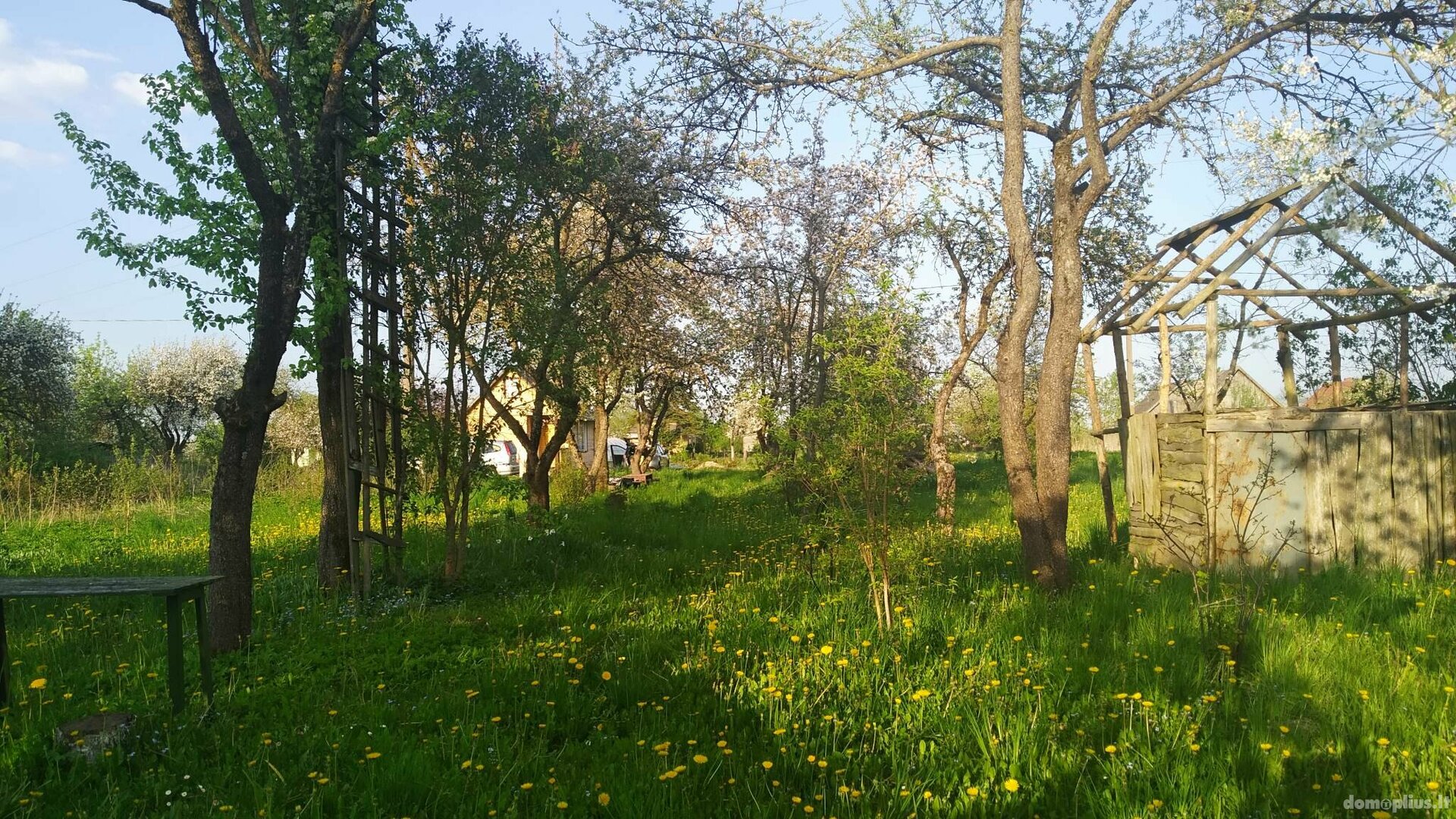 Parduodamas sodo namas Radviliškio rajono sav., Baisogaloje, Sodų 3-oji g.