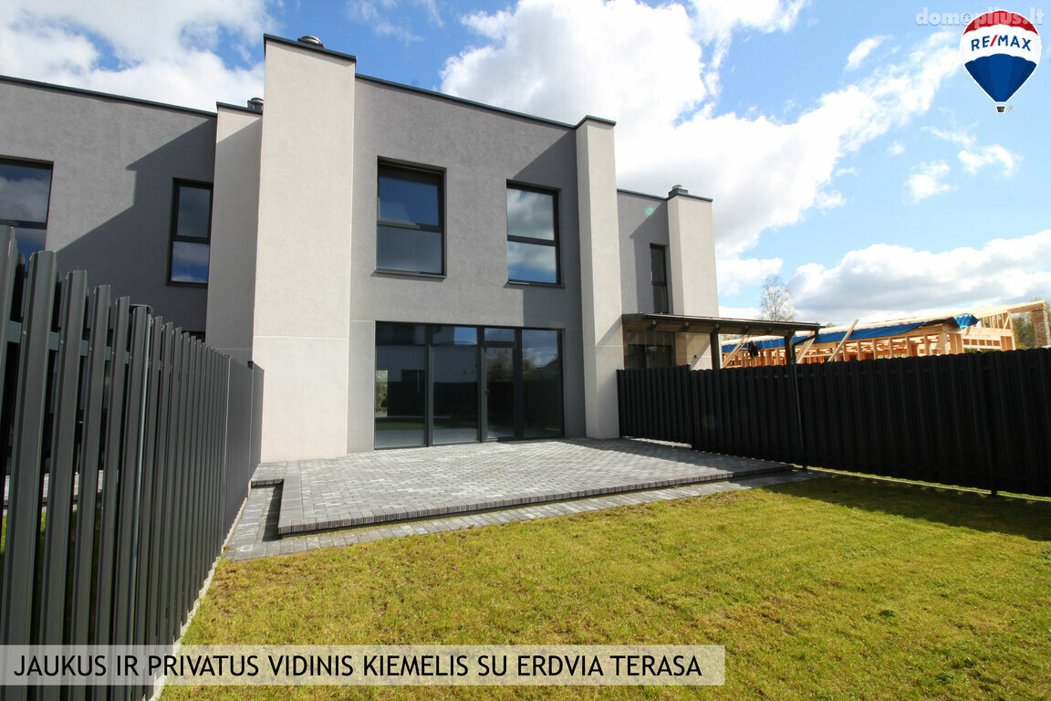 Semi-detached house for sale Šiauliuose, Pabaliuose, Pramonės g.