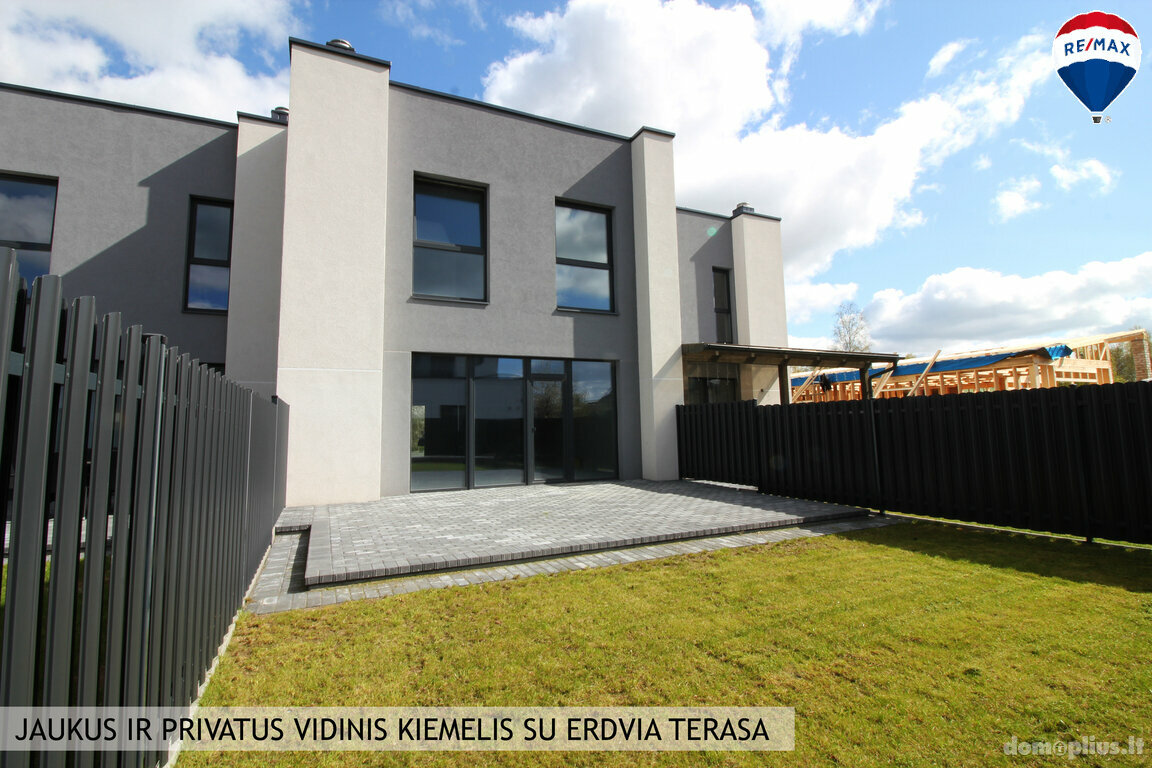 Semi-detached house for sale Šiauliuose, Pabaliuose, Pramonės g.