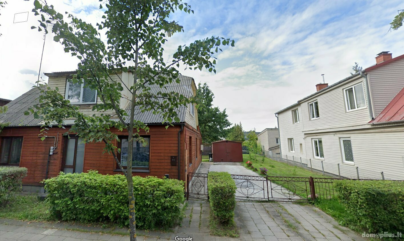 Продаётся часть дома Panevėžyje, Centre, Algirdo g.