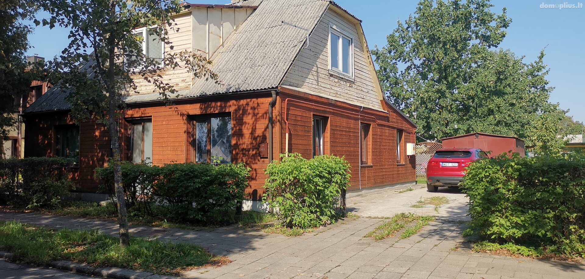 Parduodama gyvenamojo namo dalis Panevėžyje, Centre, Algirdo g.